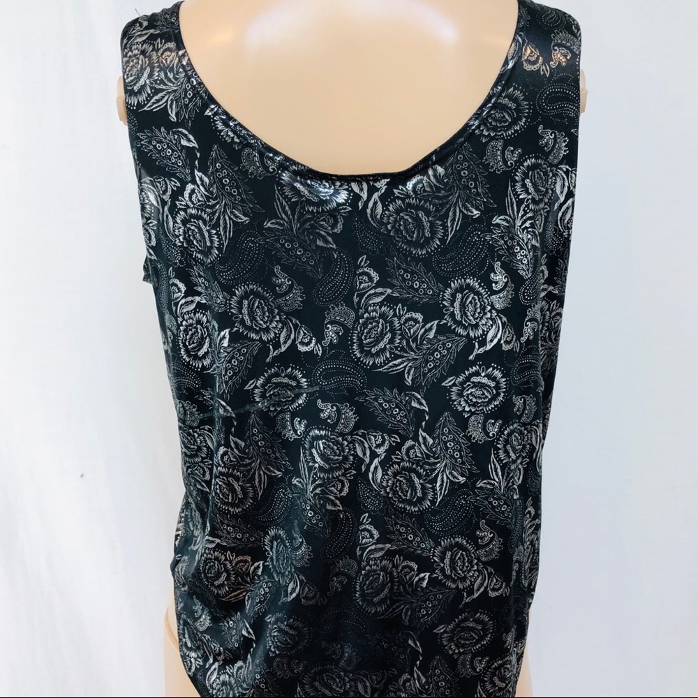 Jay Jacobs sleeveless top slinky Sz M black silver